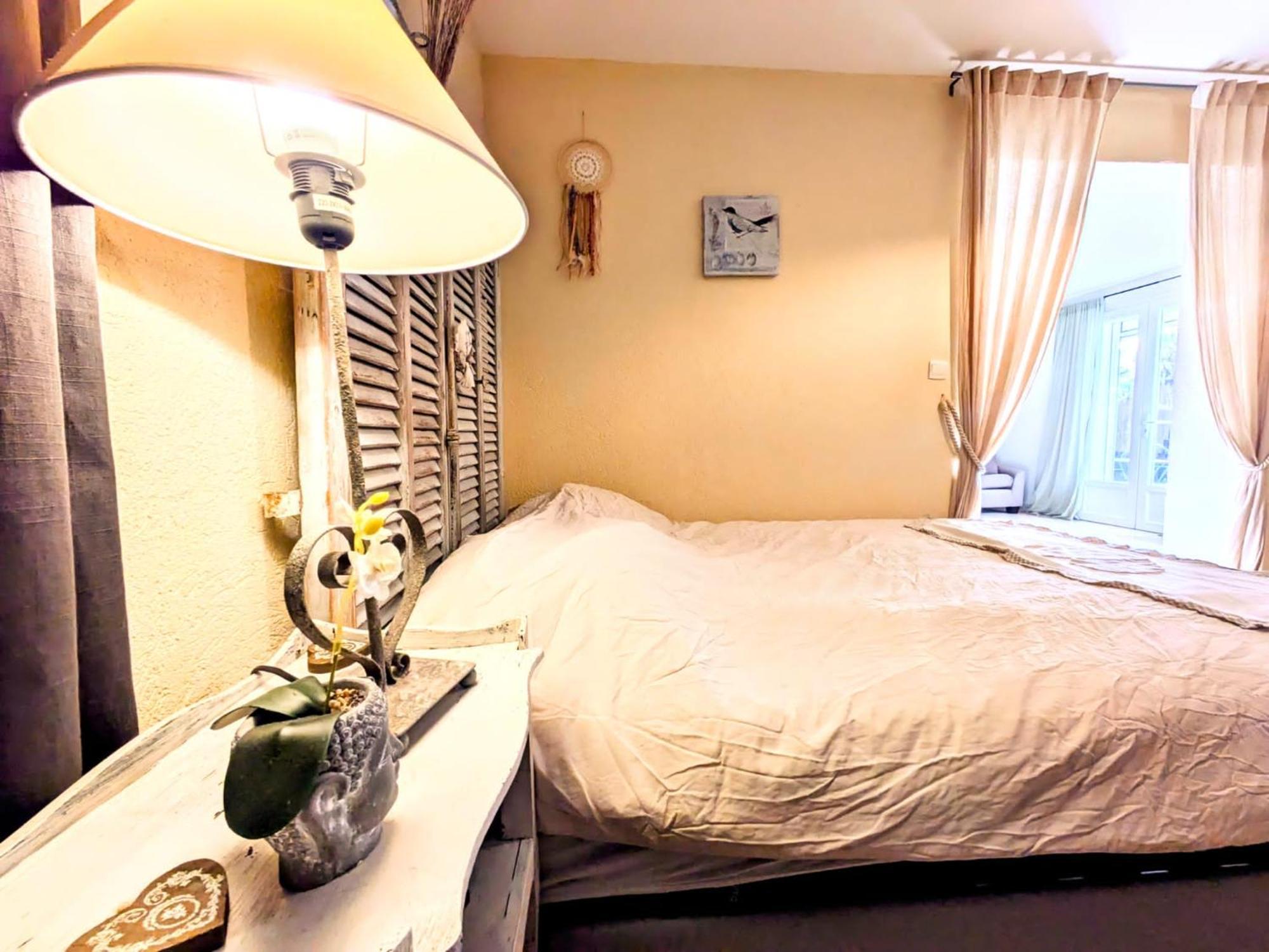 La Villa Jasmin Montauroux Szoba fotó