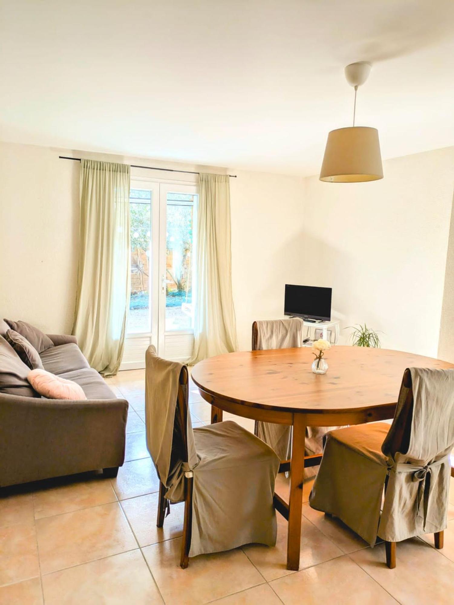 La Villa Jasmin Montauroux Szoba fotó