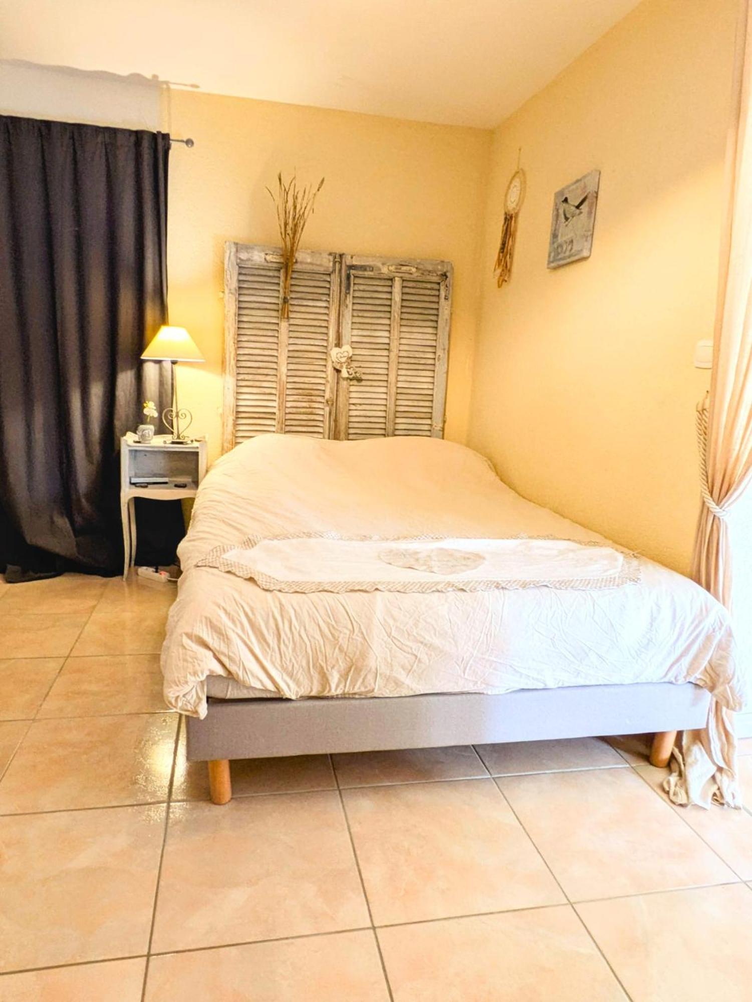La Villa Jasmin Montauroux Szoba fotó